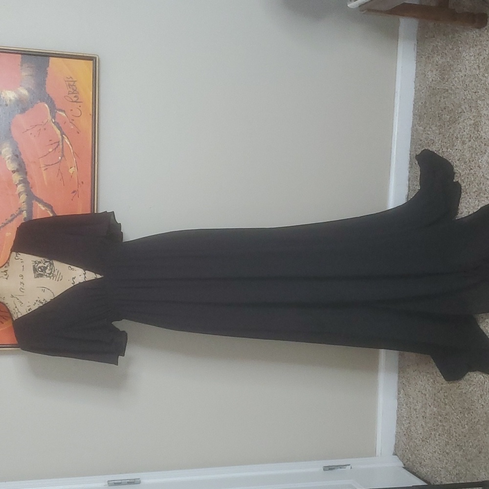 Show Me Your Mumu Faye Flutter Maxi Dress In Black NWT